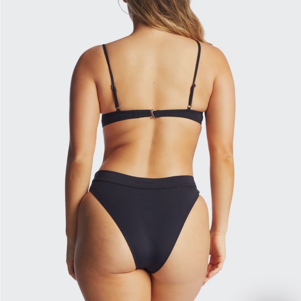 NWT maui rider bikini bottom